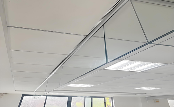 安塞玻璃挡烟垂壁