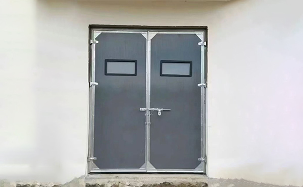 安塞工业门在高温作业区域的运行表现